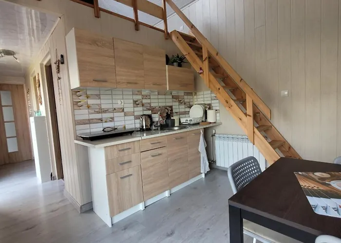 Eridan Nad Morzem بيت للعطل Wisełka